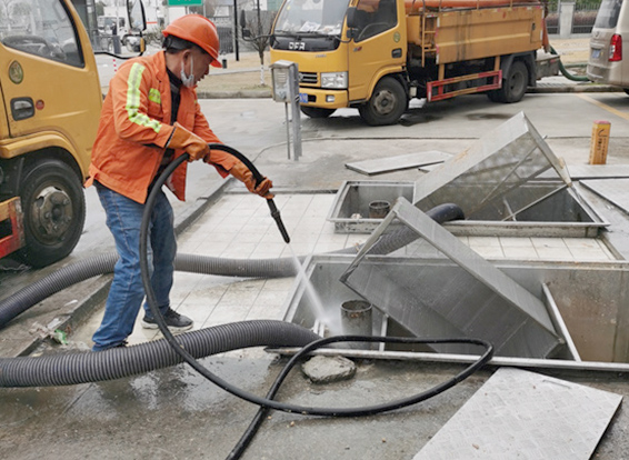 新巴尔虎右隔油池清理